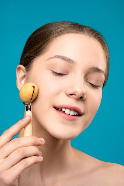 Aesthetic Ice Roller for Face and Eyes